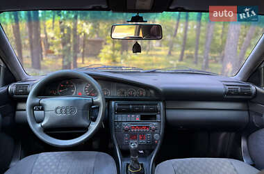 Седан Audi A6 1996 в 
