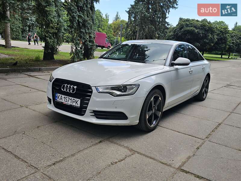 Седан Audi A6 2014 в Киеве