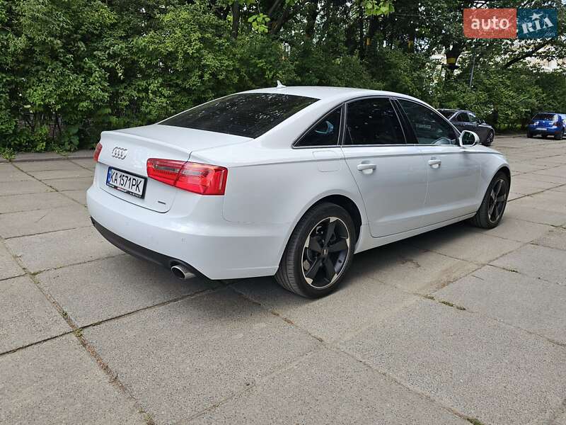 Седан Audi A6 2014 в Киеве