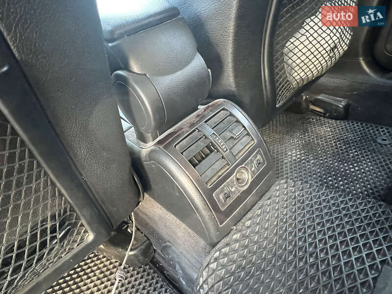 Универсал Audi A6 2004 в Ровно