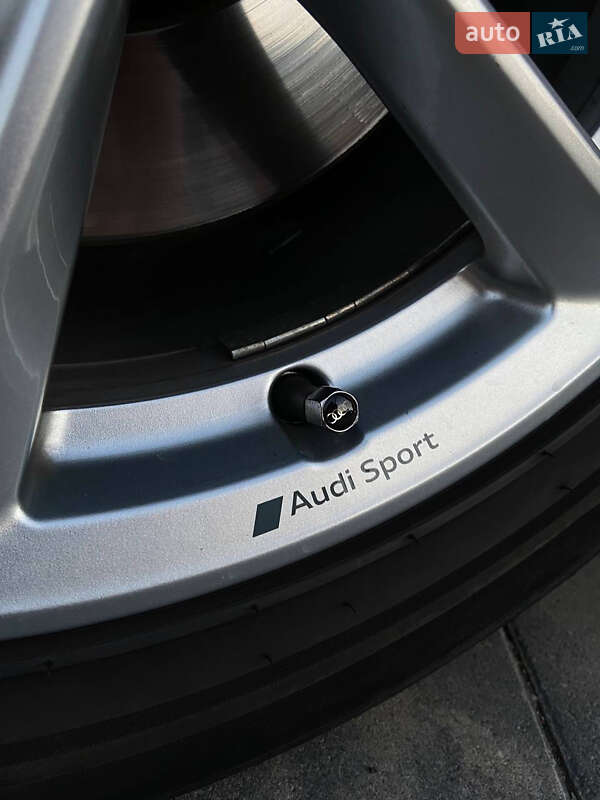 Седан Audi A6 2014 в Измаиле