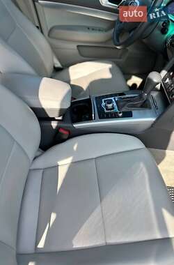 Седан Audi A6 2009 в 