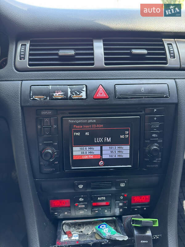 Седан Audi A6 2002 в Хотине