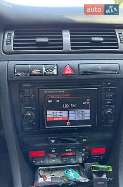 Седан Audi A6 2002 в 