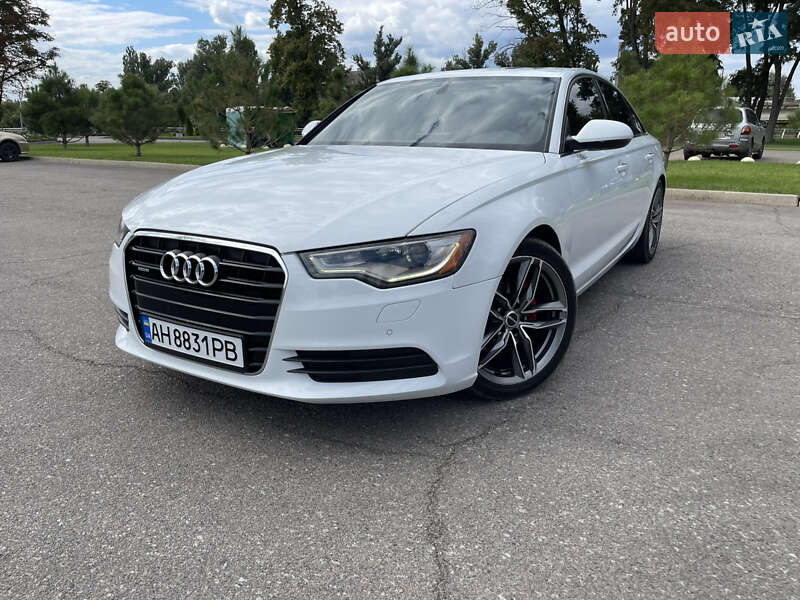 Седан Audi A6 2012 в 