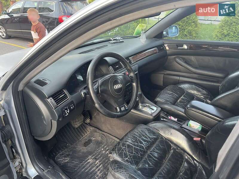 Седан Audi A6 2000 в Калиновке