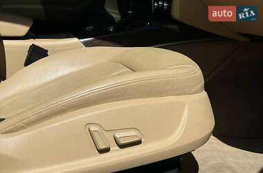 Седан Audi A6 2013 в 