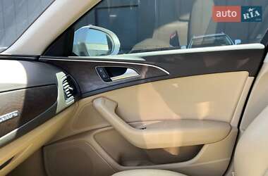 Седан Audi A6 2013 в 