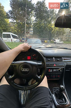 Универсал Audi A6 2000 в 