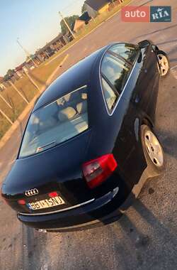 Седан Audi A6 2004 в 