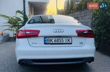 Седан Audi A6 2014 в 