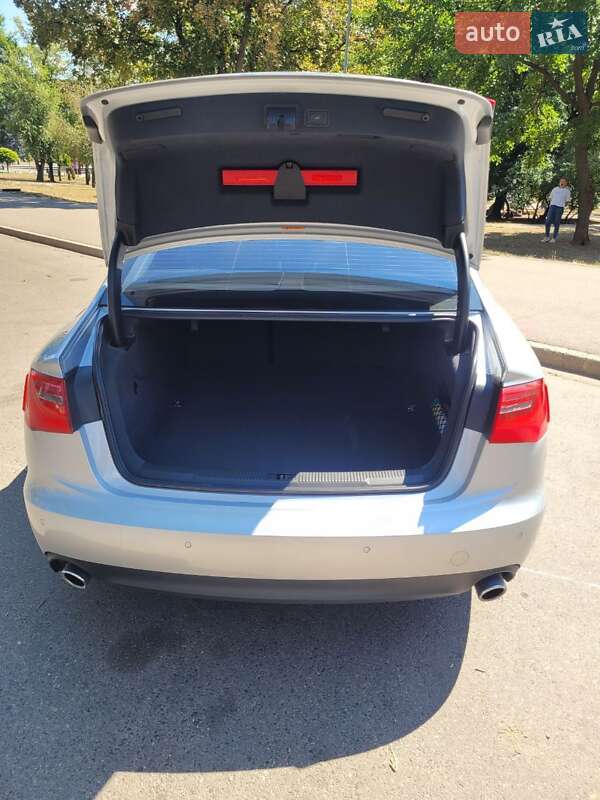 Седан Audi A6 2014 в Кривом Роге