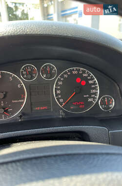 Седан Audi A6 1998 в 