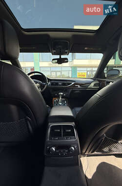 Седан Audi A6 2013 в 