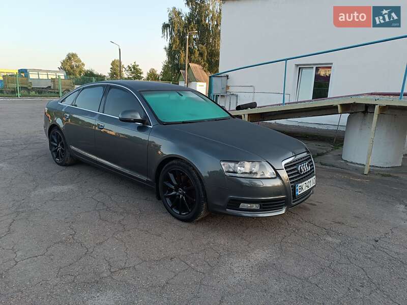 Седан Audi A6 2010 в 
