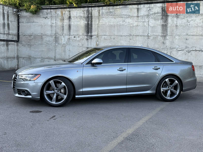 Седан Audi A6 2014 в Ровно