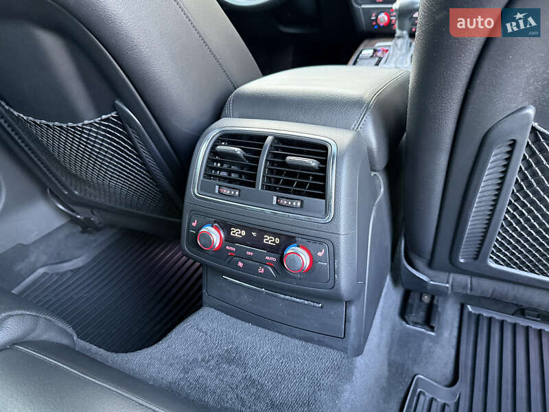 Седан Audi A6 2014 в Ровно