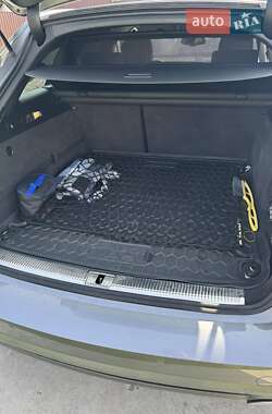 Универсал Audi A6 2015 в 