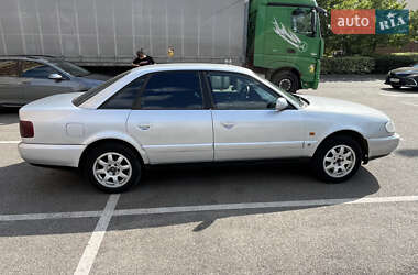 Седан Audi A6 1996 в 