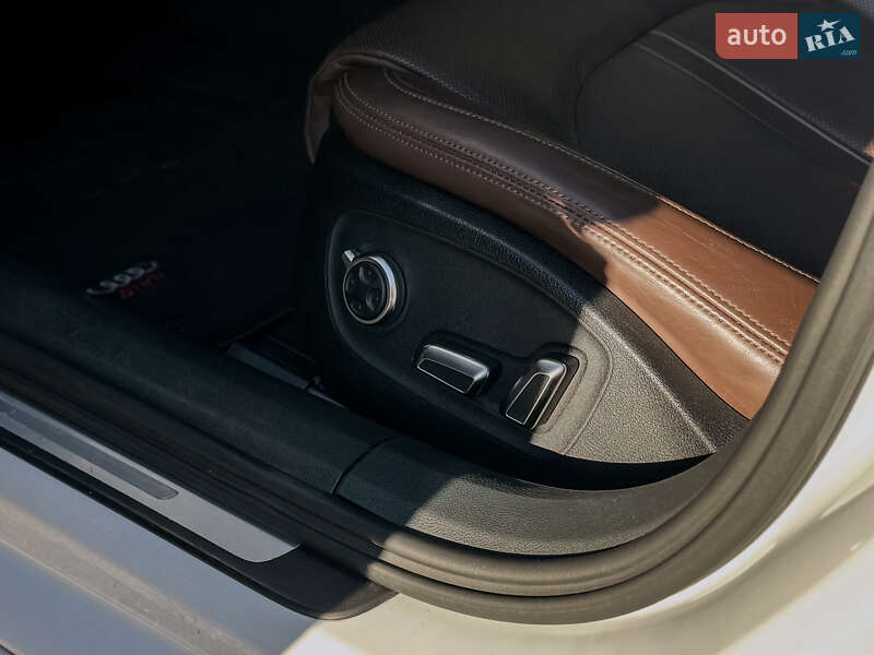 Седан Audi A6 2015 в Одессе