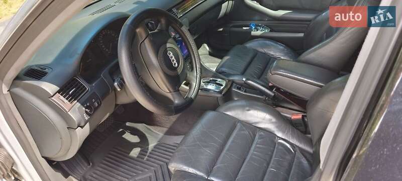 Седан Audi A6 2001 в Никополе