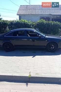 Седан Audi A6 2004 в 