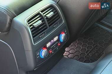 Седан Audi A6 2013 в 