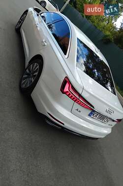 Седан Audi A6 2021 в 