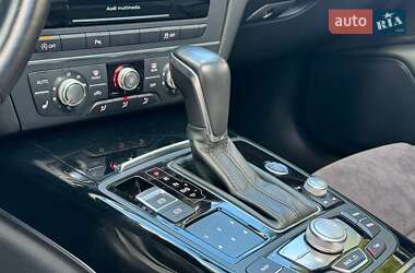 Седан Audi A6 2015 в 