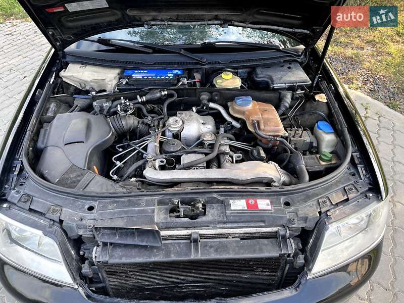 Седан Audi A6 2001 в Стрые