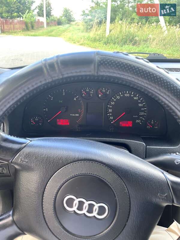 Седан Audi A6 2001 в Стрые