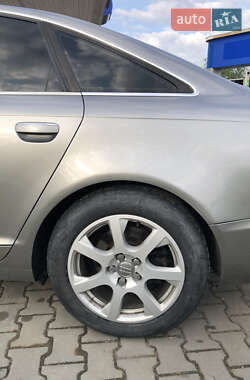 Седан Audi A6 2004 в 