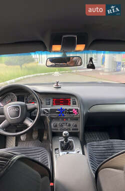 Седан Audi A6 2004 в 