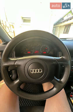 Седан Audi A6 2000 в 