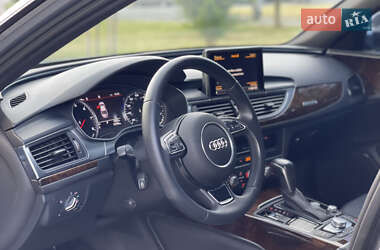 Седан Audi A6 2015 в 