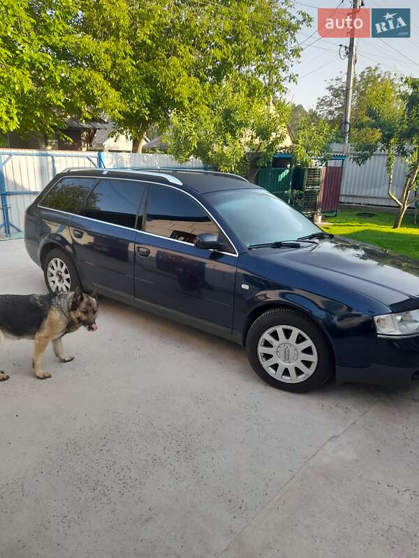 Универсал Audi A6 1998 в 