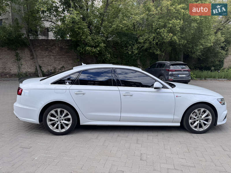Седан Audi A6 2017 в Киеве