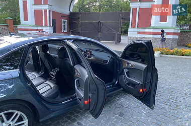 Седан Audi A6 2015 в 