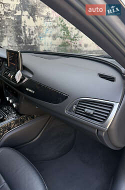 Седан Audi A6 2015 в 