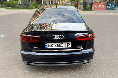 Седан Audi A6 2015 в 