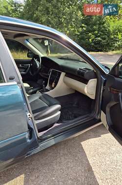Универсал Audi A6 1996 в 