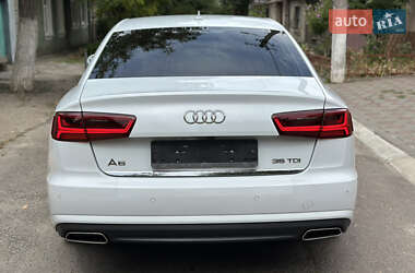Седан Audi A6 2016 в 
