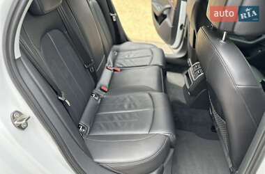 Седан Audi A6 2016 в 