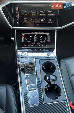 Седан Audi A6 2019 в 