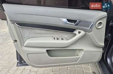 Седан Audi A6 2004 в 