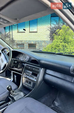 Универсал Audi A6 1995 в 