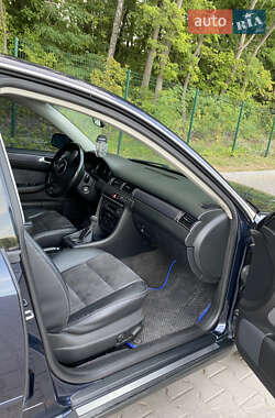Седан Audi A6 2003 в 