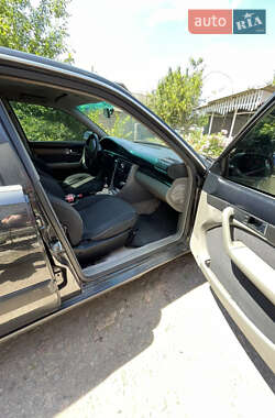 Седан Audi A6 1995 в 