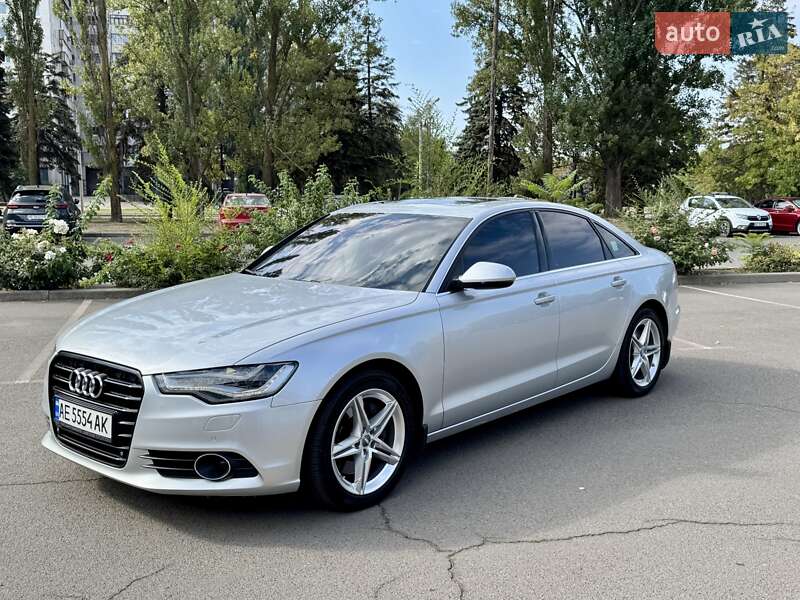 Седан Audi A6 2013 в 