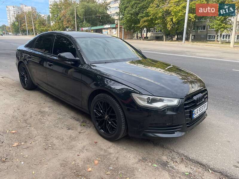 Седан Audi A6 2013 в 